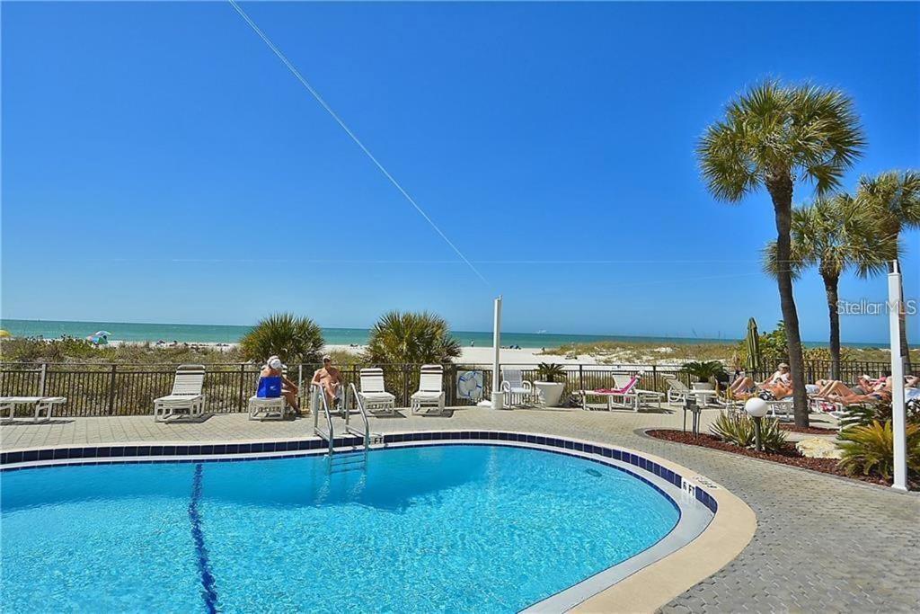 Oceanfront View Of Madeira Beach, Steps To The Beach - Madeira Norte Condo St. Pete Beach Dış mekan fotoğraf
